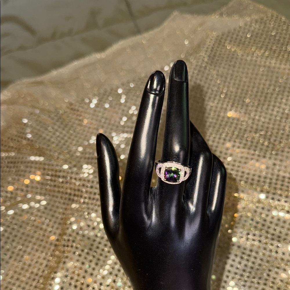 Avon Silver Ring with Iridescent Gem
